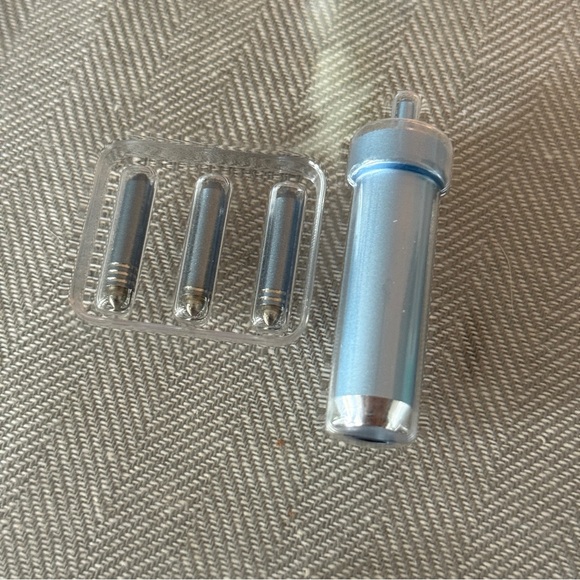 Cricut Foil Transfer Kit with 3 Tips & Sheets – Gently Used - Picture 4 of 7